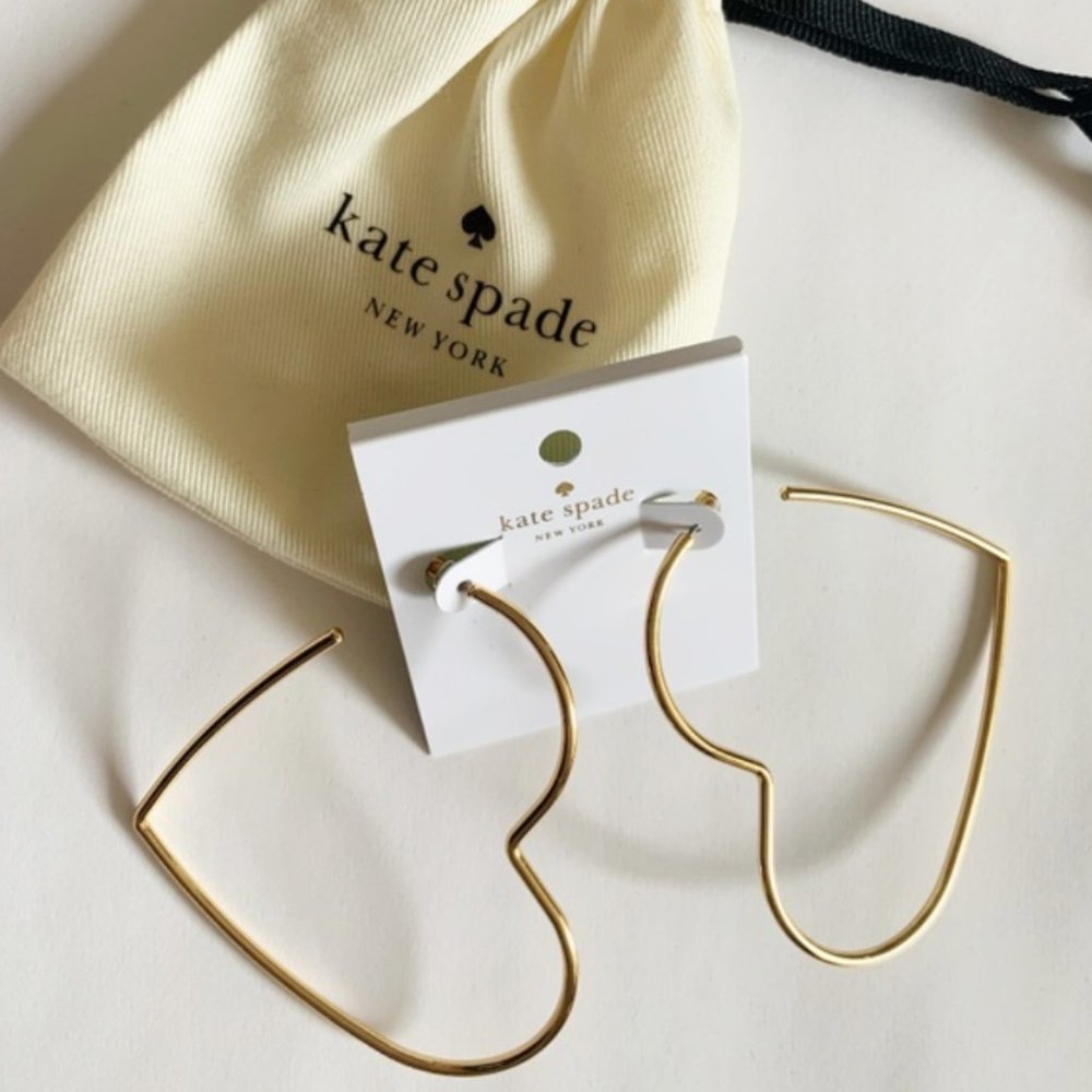 🌈 Kate Spade Scrunched Scallops